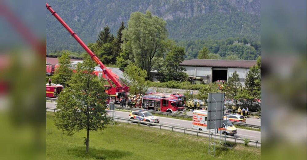 «Син загиблої має отримати компенсацію»: німецькі волонтери добиватимуться виплат сім’ям жертв аварії на залізниці у Баварії