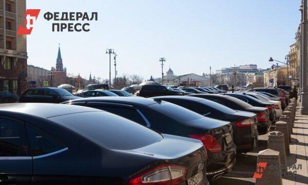 Новосибирский губернатор пересядет на отечественный автомобиль