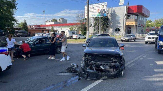 21-летний водитель пострадал в ДТП в Твери