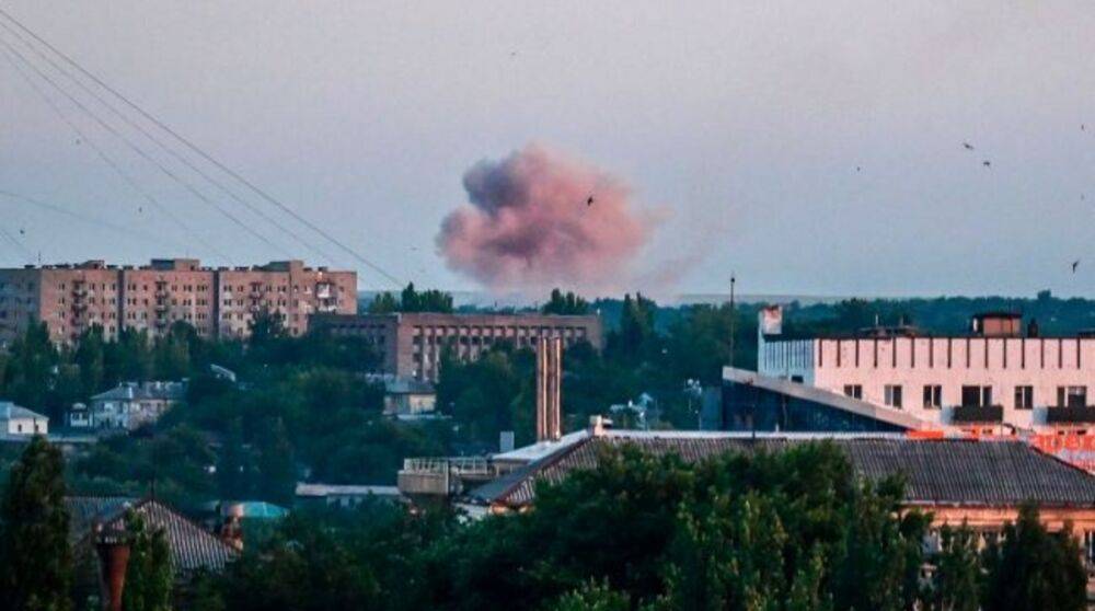Украинские военные ударили по военной базе оккупантов в Херсоне
