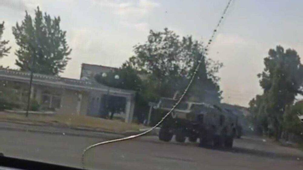 Готують нові провокації: на Луганщині росіяни переганяють комплекси "Точка У", відео очевидців