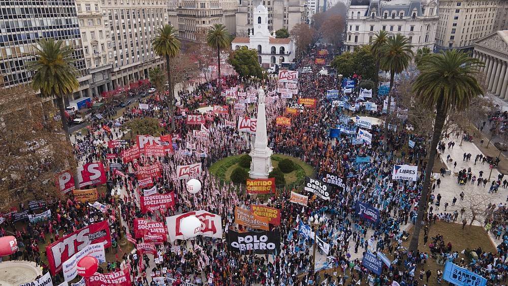 Аргентина: левые и правые против МВФ