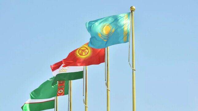 Таджикистан укрепляет экономическое сотрудничество с Казахстаном