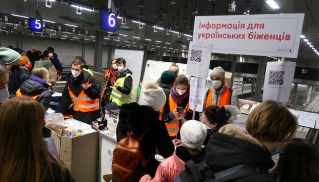 Германия приняла более 876 тысяч беженцев из Украины