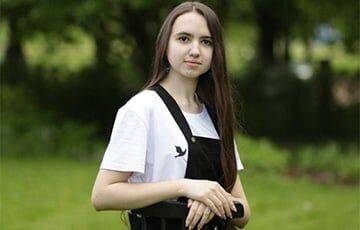 Выпускница из Лиды набрала по 100 баллов на ЦТ по математике, физике и белорусскому языку