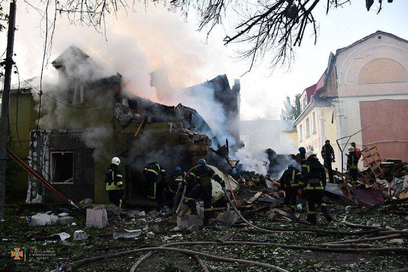 Близько 20 вибухів у Миколаєві: В ОВА повідомили про наслідки ворожих обстрілів