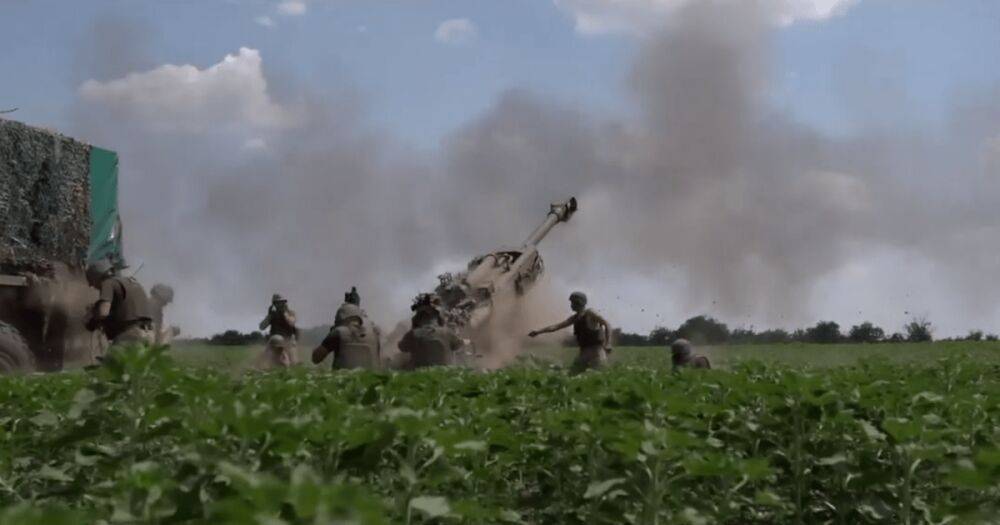 Артиллеристы показали стрельбу высокоточными снарядами из гаубиц М777 (видео)