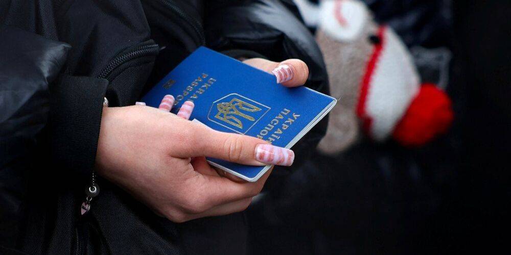 Получение украинского гражданства: в Кабмине рассказали, какие экзамены будут сдавать претенденты