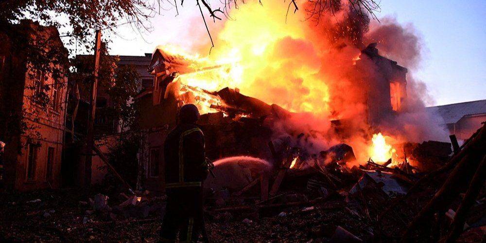 Оккупанты нанесли ракетный удар по Николаеву: разрушены гражданские объекты