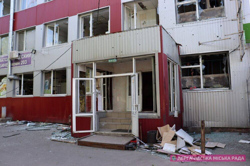В Дергачах оккупанты разбомбили магазин, несколько сел громады остаются без газа и света