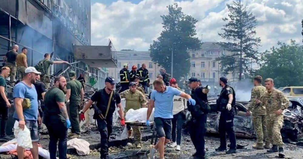 Обстрел Винницы: Зеленский повторил, что Россия является страной-убийцей и опубликовал видео с места трагедии