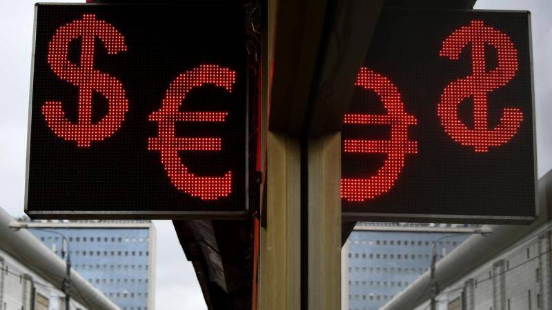 Курс прет вверх: стоит ли сейчас покупать валюту и что выбрать — доллар или евро