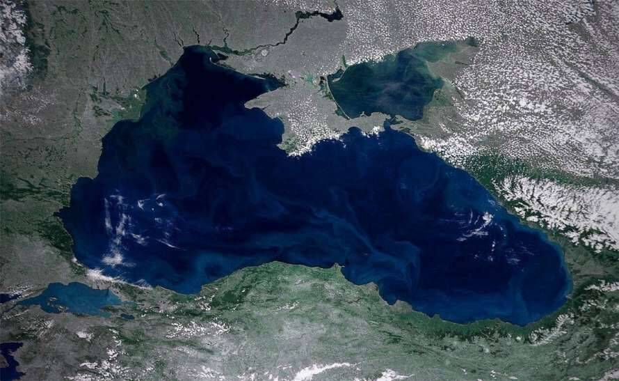 Росія готує ракетні удари по Україні з трьох морів