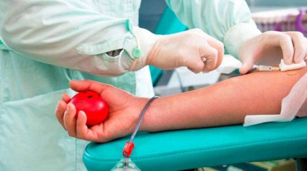 Оккупанты запрещают использовать запасы крови в больницах для мариупольцев – советник мэра