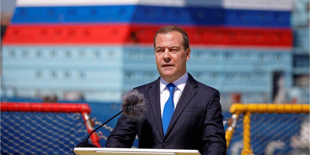 «Судный день» из-за Крыма. Медведев разразился новым потоком истерических угроз в адрес Киева
