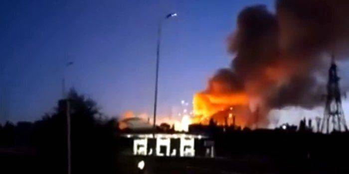В Кадиевке прогремели взрывы на вражеских складах с боеприпасами — видео