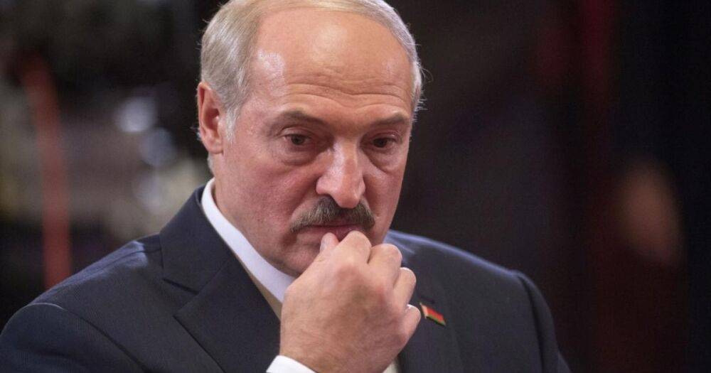 Лукашенко божится, что не собирается нападать на Украину