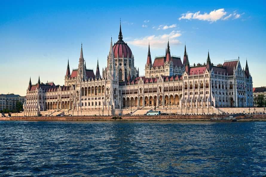 В Угорщині запропонували обмежити повноваження Європарламенту
