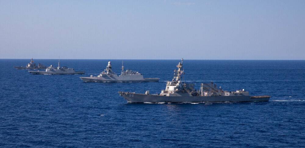 В акваторію Чорного моря увійшло понад 20 кораблів НАТО