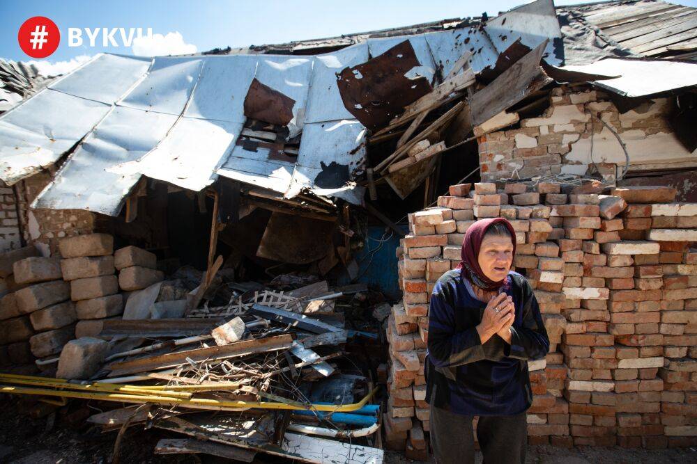 Сім‘я з Макарова вимушена жити у розваленому будинку через відсутність підтримки з боку влади: фото