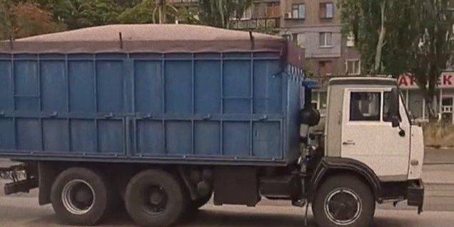 Оккупанты готовятся вывезти краденое украинское зерно из порта Мариуполя, в городе заметили зерновозы — советник мэра