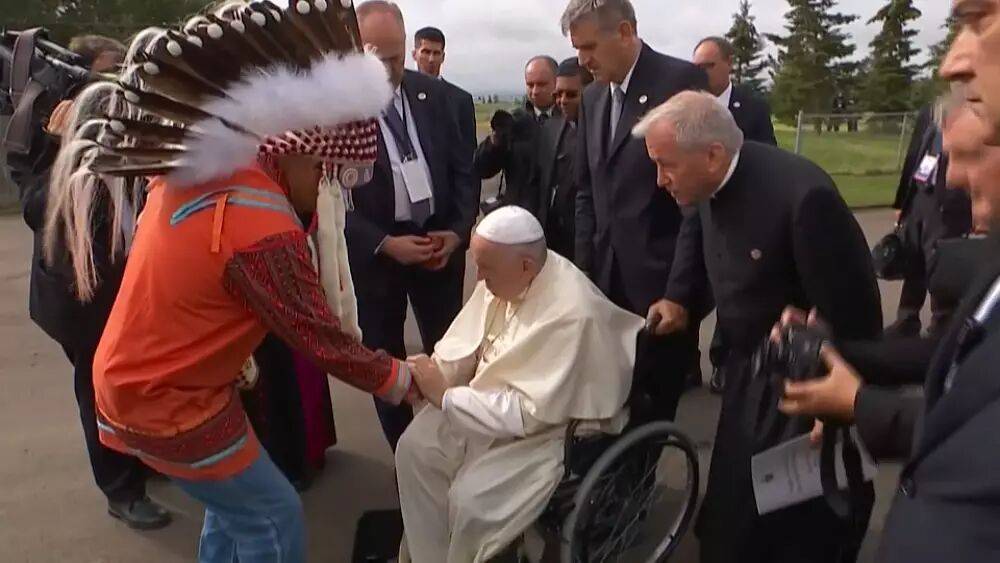 Франциск извинился перед индейцами