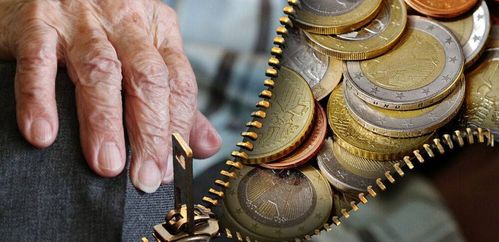 Грошова допомога пенсіонерам під час війни – як отримати