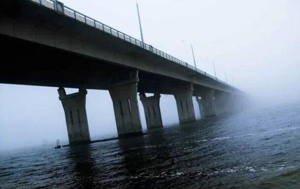 В сети сообщают об ударах по Антоновскому мосту