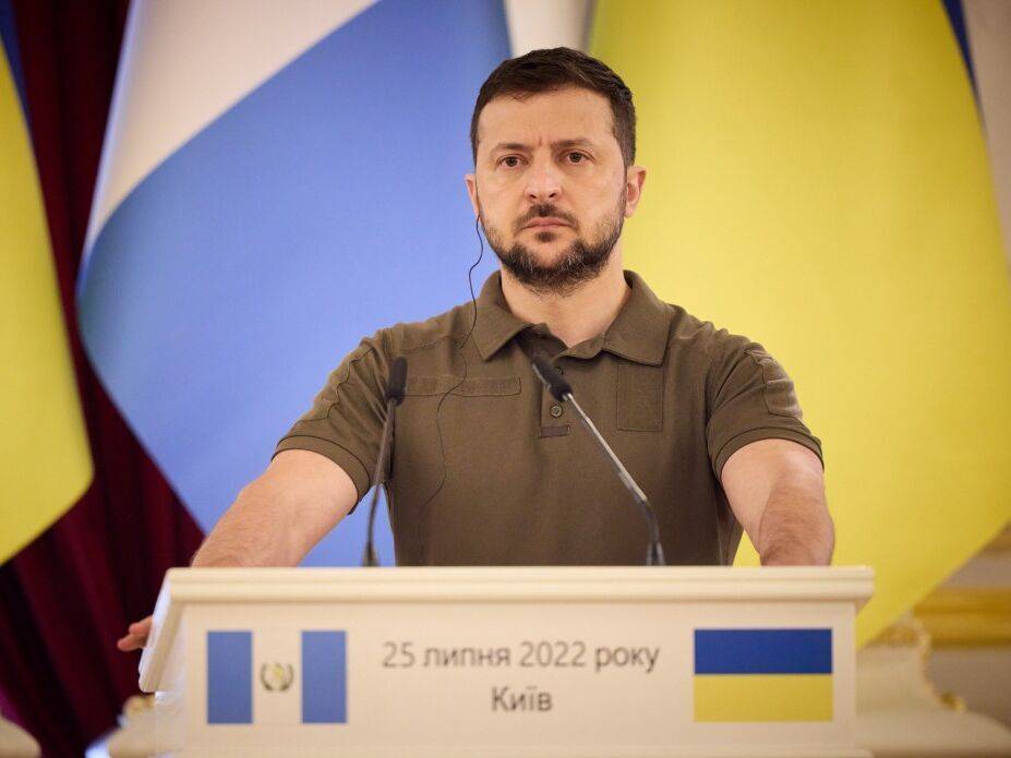 Зеленский заявил, что Украина отметит День Независимости, несмотря на войну. Но формат на разглашает, чтобы не воспользовались "агрессивные соседи"