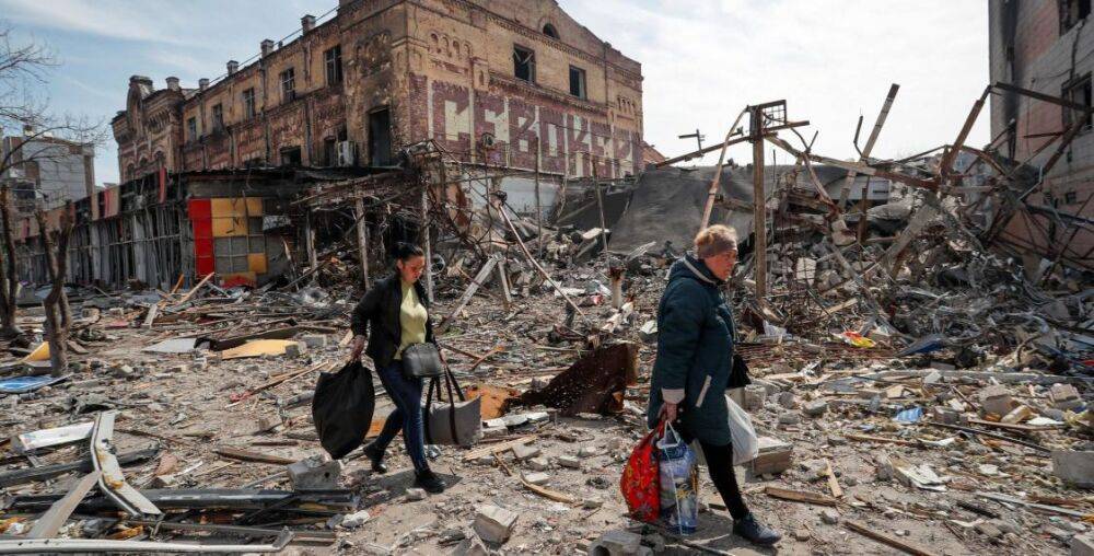 "Турбота" від окупантів: мешканцям Маріуполя росіяни перекрили доступ до "гуманітарки"