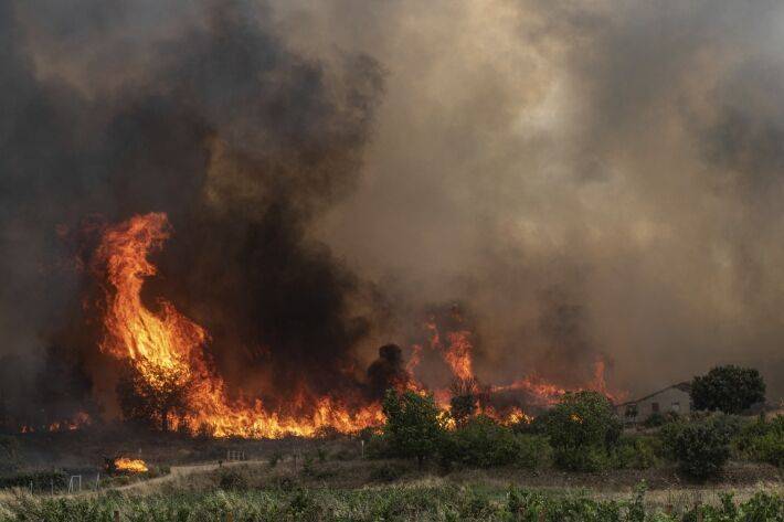 Французский пожарный признался в нескольких поджогах леса