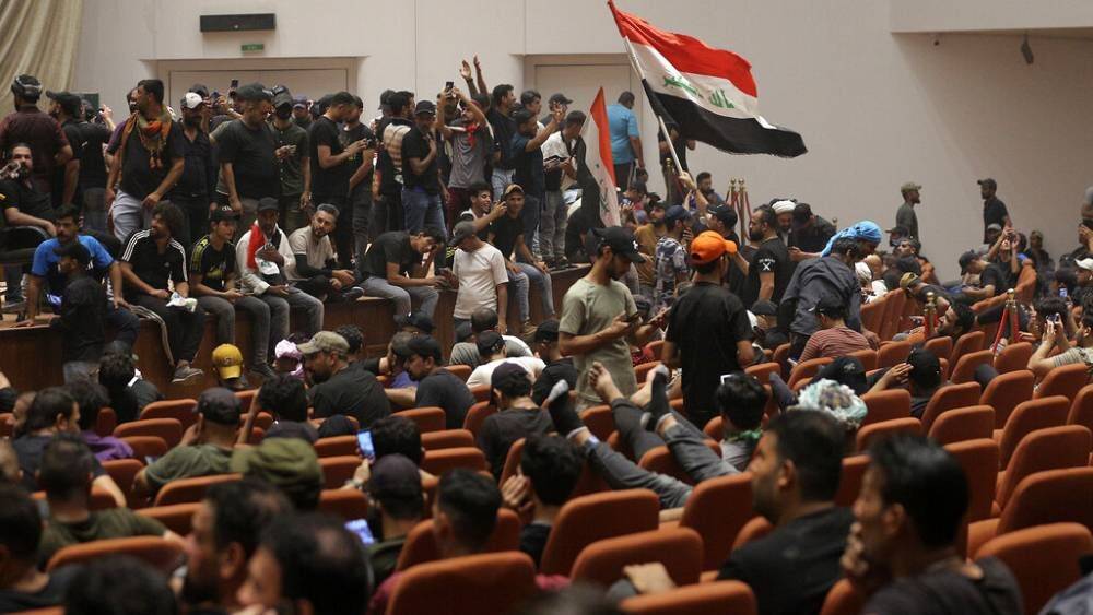 Ирак: парламент под контролем протестующих