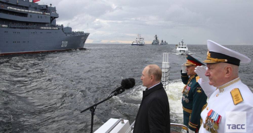 Путин подписал новую Морскую доктрину: НАТО – угроза, а Черное море – зона интересов