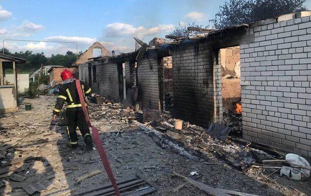 В Харькове горела школа из-за вражеского обстрела