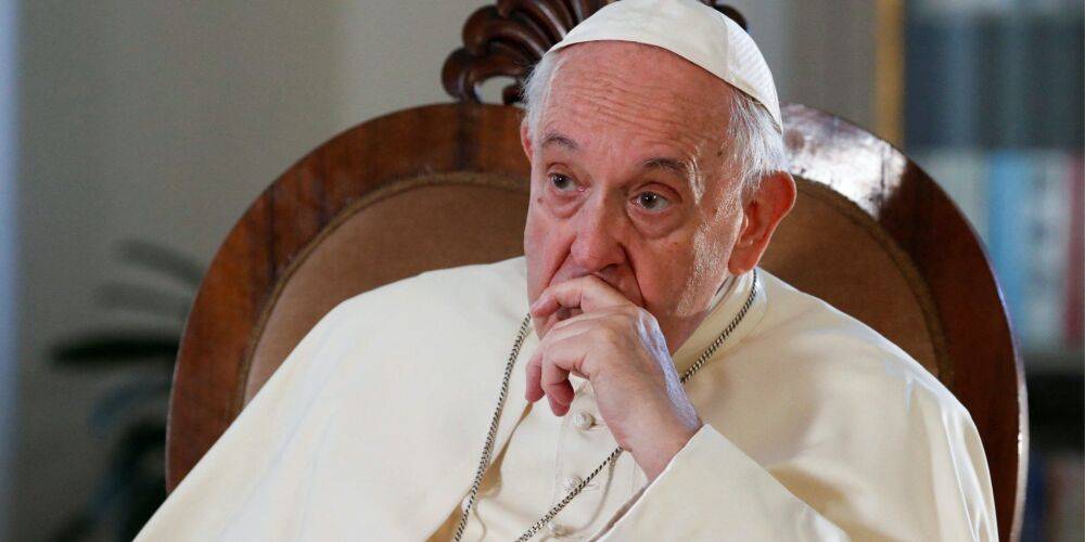 Опроверг слухи об отставке. Папа римский заявил, что намерен посетить Киев и Москву