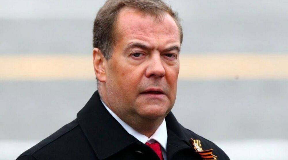 Трибунал для рф: Медведев назвал «угрозой существования человечества» идею наказать страну с ядерным потенциалом