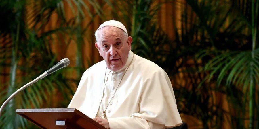 Папа римский может приехать в Украину в августе — Ватикан
