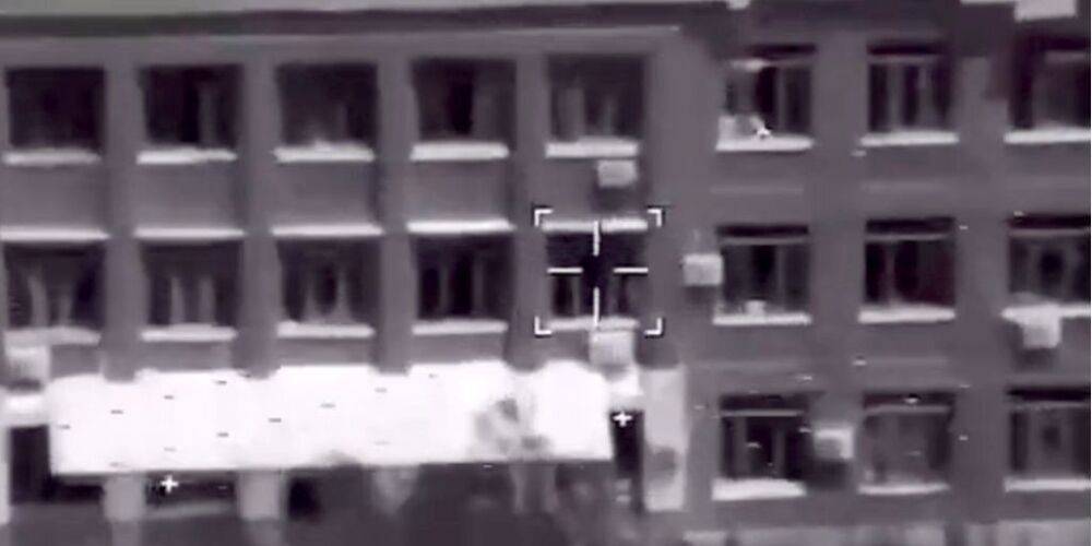 РФ снова померещилось уничтожение HIMARS. На этот раз в окне 3-этажного здания в Харькове — видео