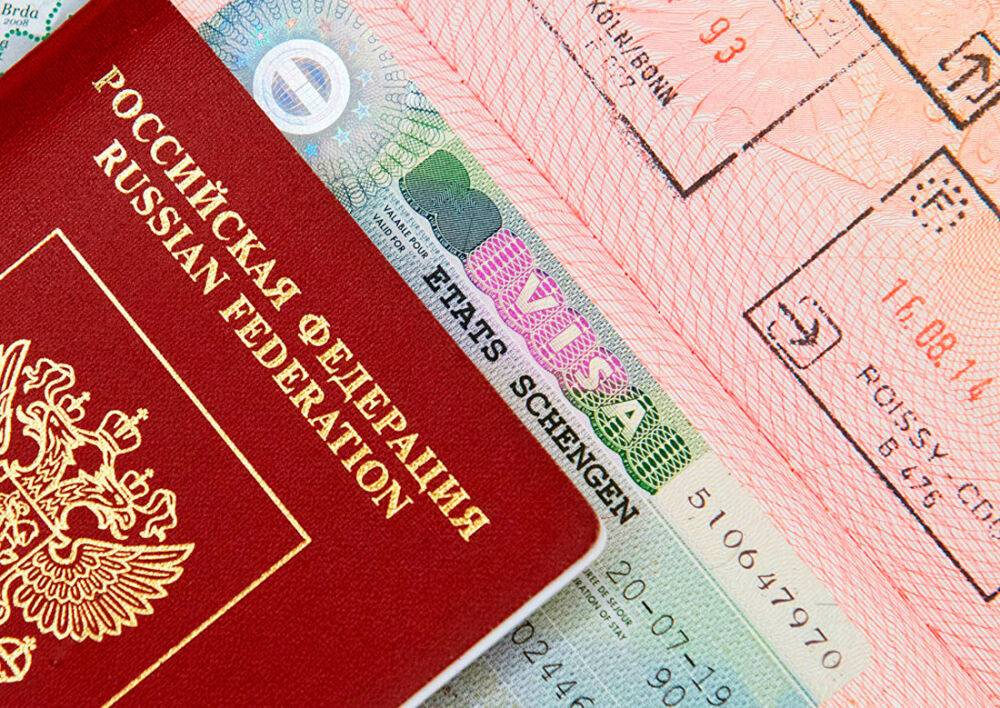 В новый пакет санкций ЕС могут включить запрет на выдачу шенгенских виз россиянам
