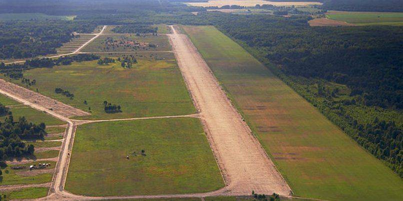 Контролируется Россией. На аэродроме возле Гомеля раздались взрывы — Беларускі Гаюн