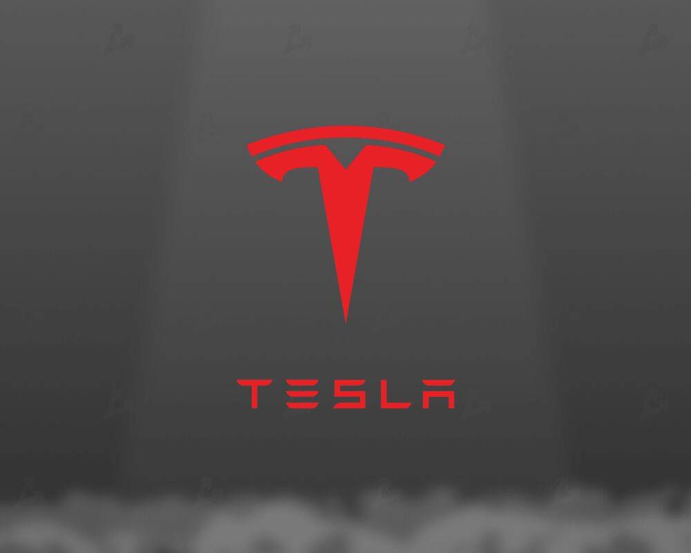 В США призвали запретить беспилотные функции Tesla