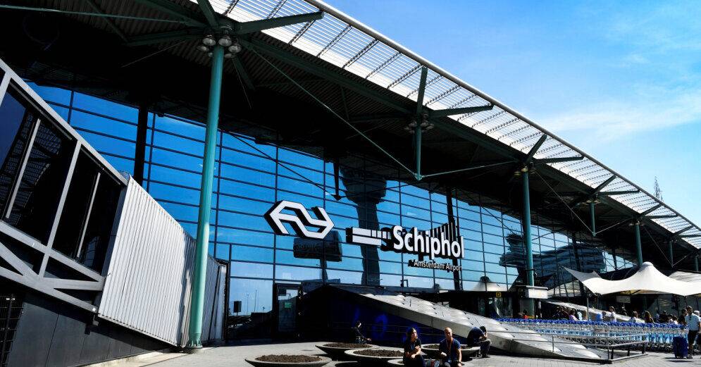 Аэропорт Амстердама выплатит компенсации пассажирам, не успевшим на рейс из-за очередей