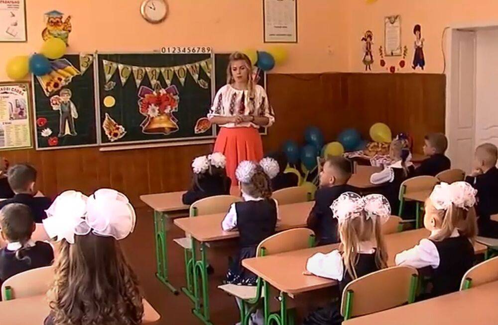 Вслед за "русским кораблем": в украинских школах приняли важное решение по русскому языку