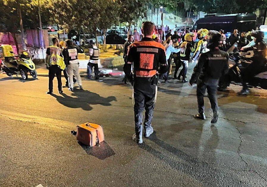 В Иерусалиме произошел теракт у Стены Плача: стрелка ищет полиция