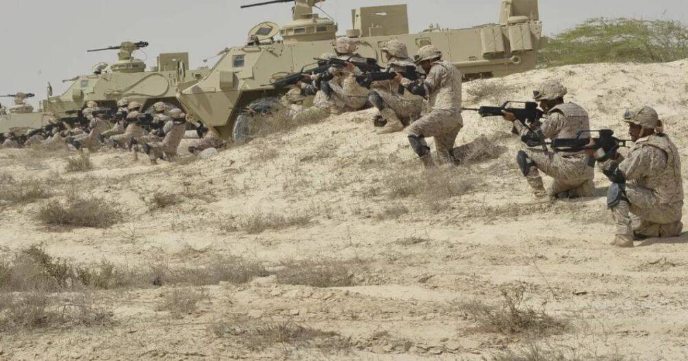 США и Саудовская Аравия начали совместные военные учения на побережье Красного моря