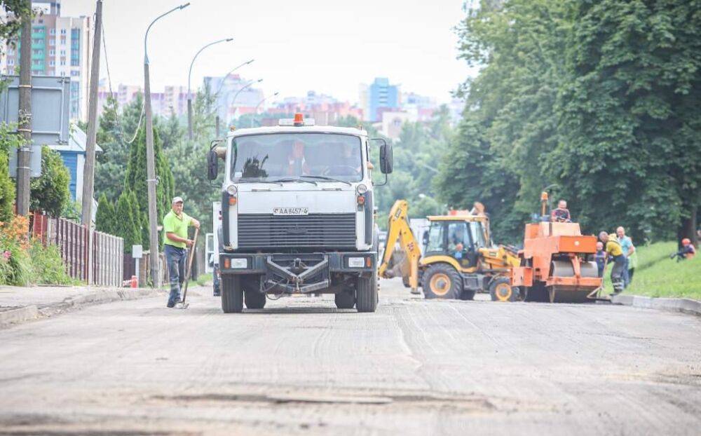 В Гродненской области уже на 70 процентов выполнили годовой план по ремонту улично-дорожной сети населенных пунктов