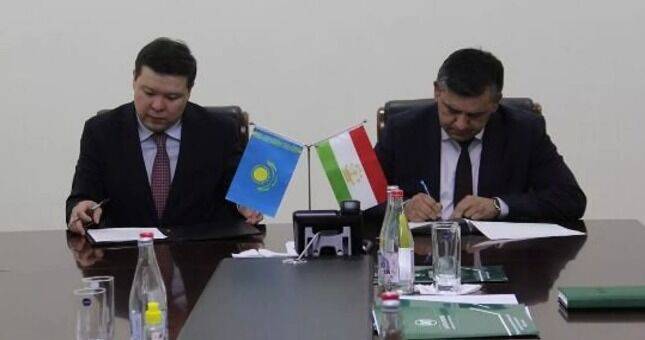 "Амонатбанк" и KazakhExport помогут таджикским импортерам