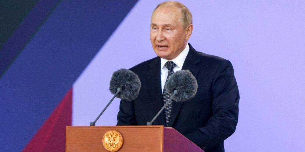 Безумный диктатор. Путин соврал, что США «пытаются затянуть» войну России против Украины