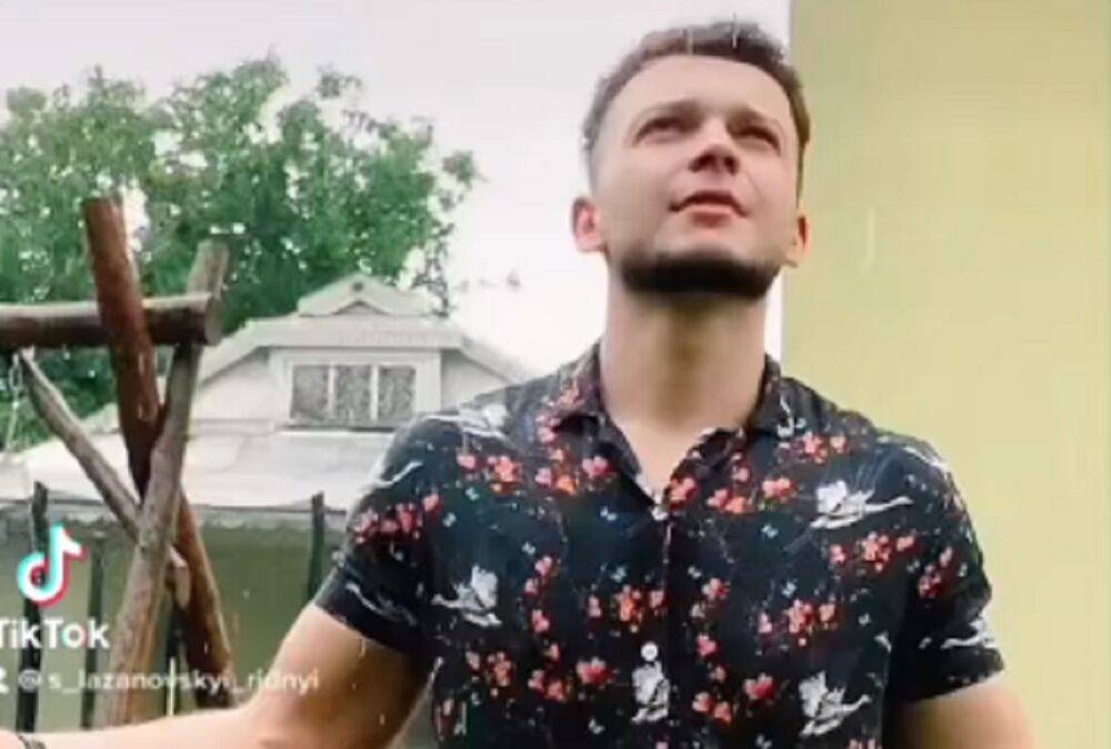 Победитель "Голос країни" Лазановский растрогал украинок трепетным видео: "Поцелуй меня"
