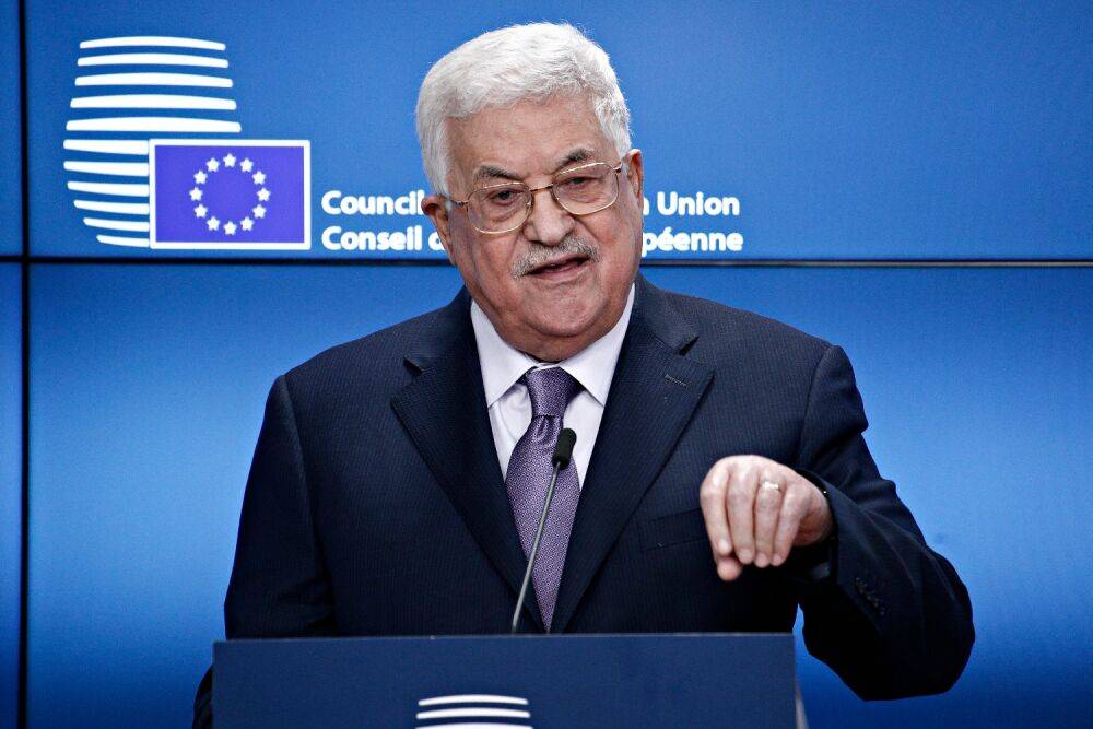 Канцлер Германии резко раскритиковал Махмуда Аббаса за высказывания о Холокосте